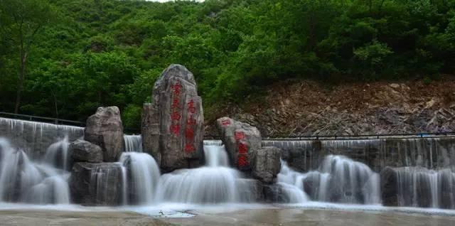 海滩小镇逃生